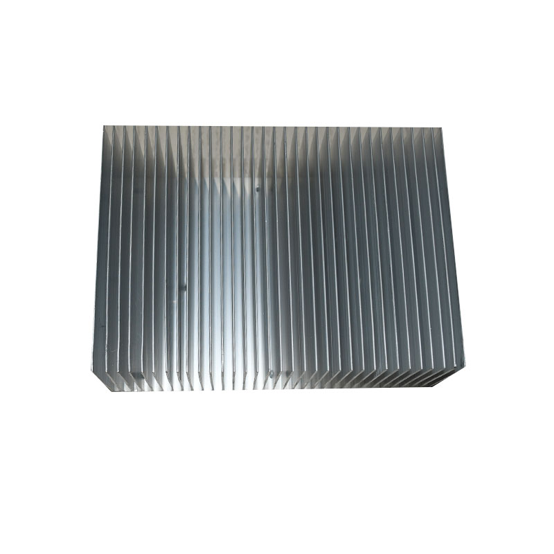 Dissipatore di calore con profili in alluminio estruso 